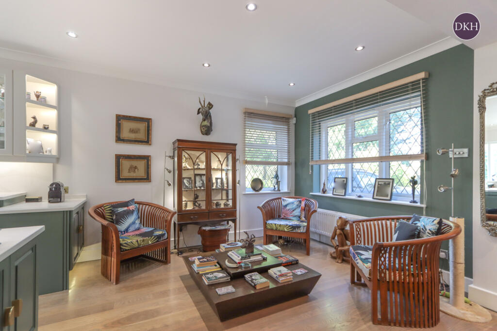 House in Rickmansworth, Loudwater - View 4