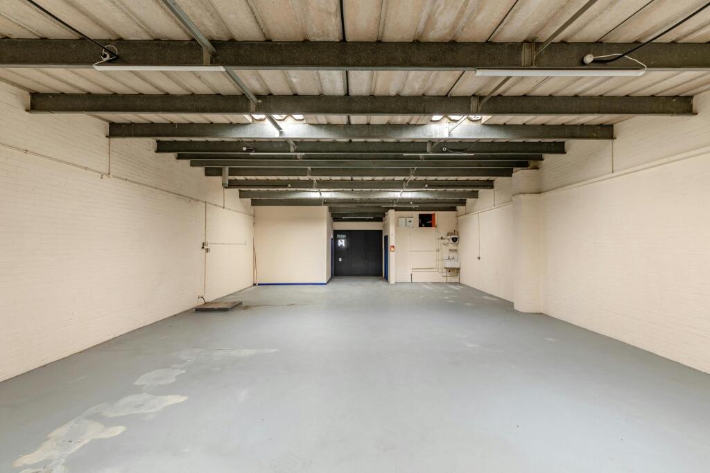 8693986-interior07-v2-800.jpg