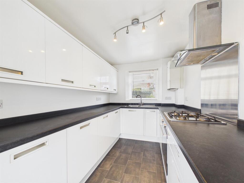 Turnberry, Warmley, Bristol photo 3