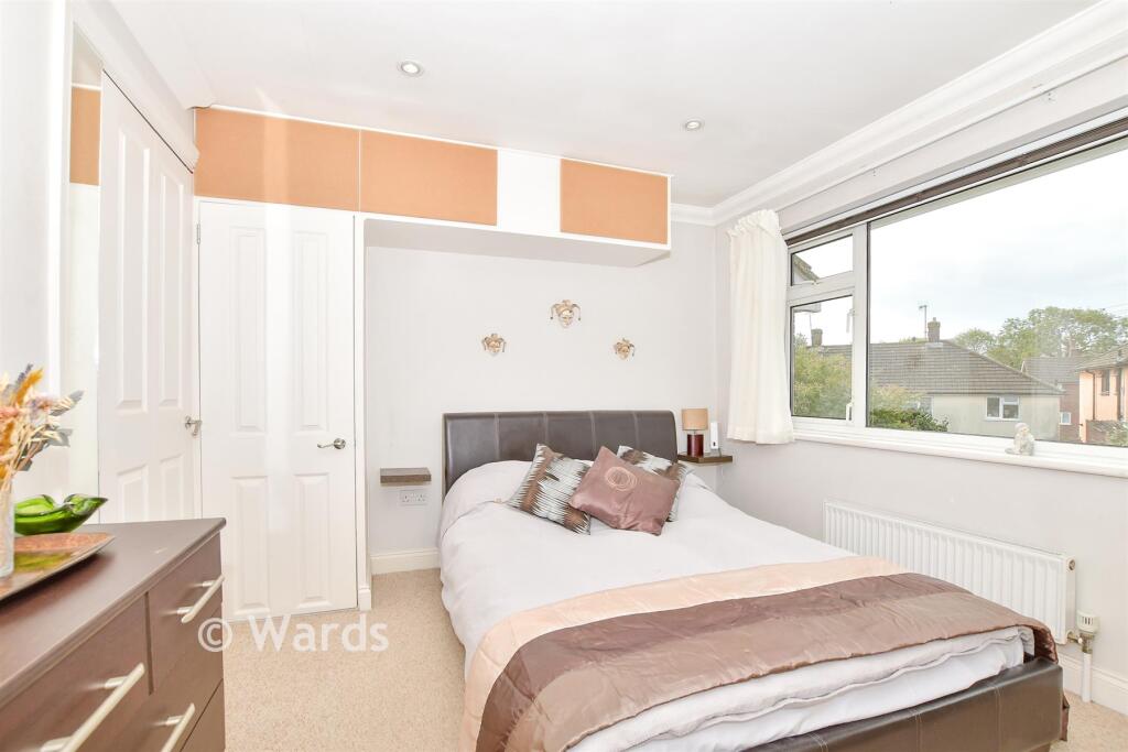 House in Tonbridge and Malling, Kent - View 4