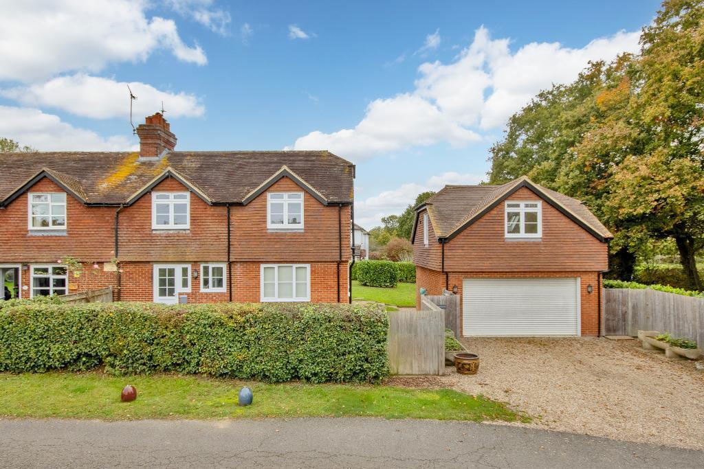 Main image of property: Cranbrook Road, Frittenden, Cranbrook, Kent, TN17 2BP