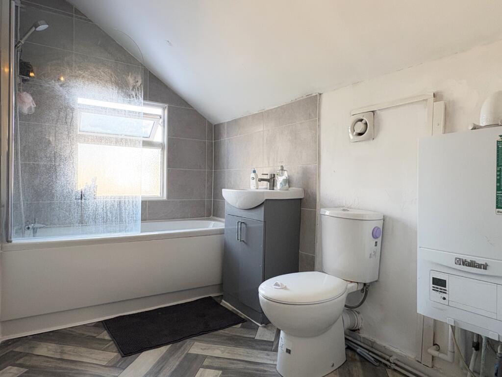 Cumberland Road, Reading, Berkshire, RG1 3LB - View 4