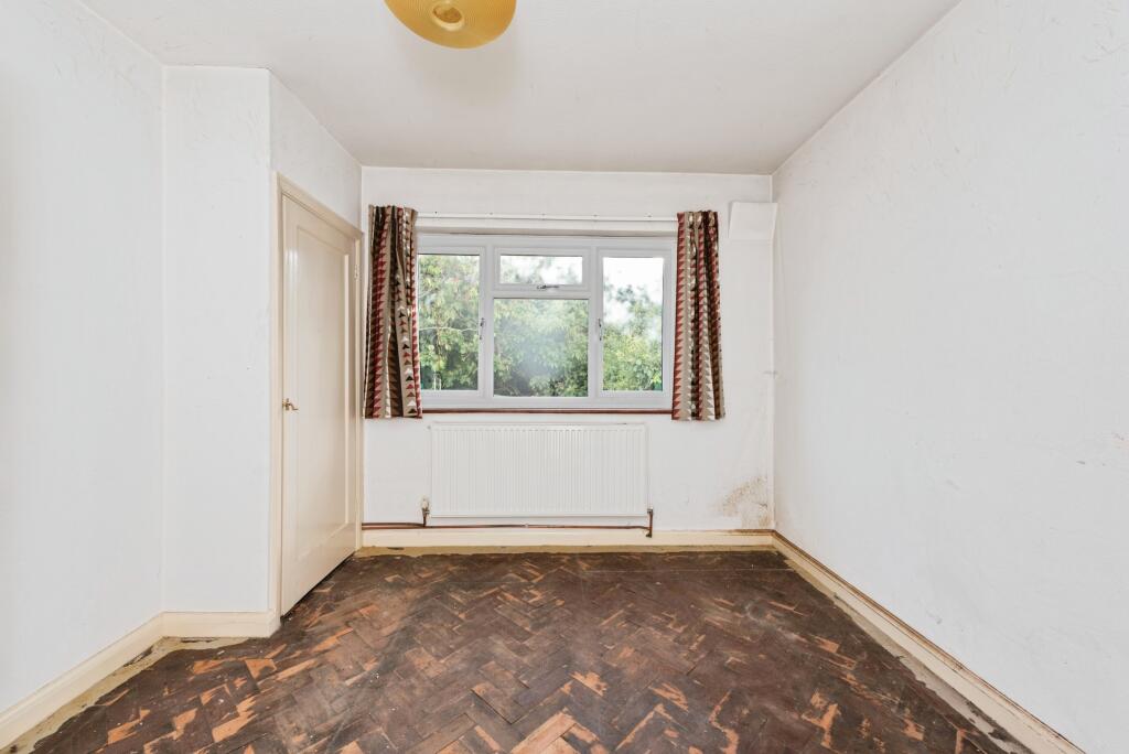 Apartment in Twickenham - More