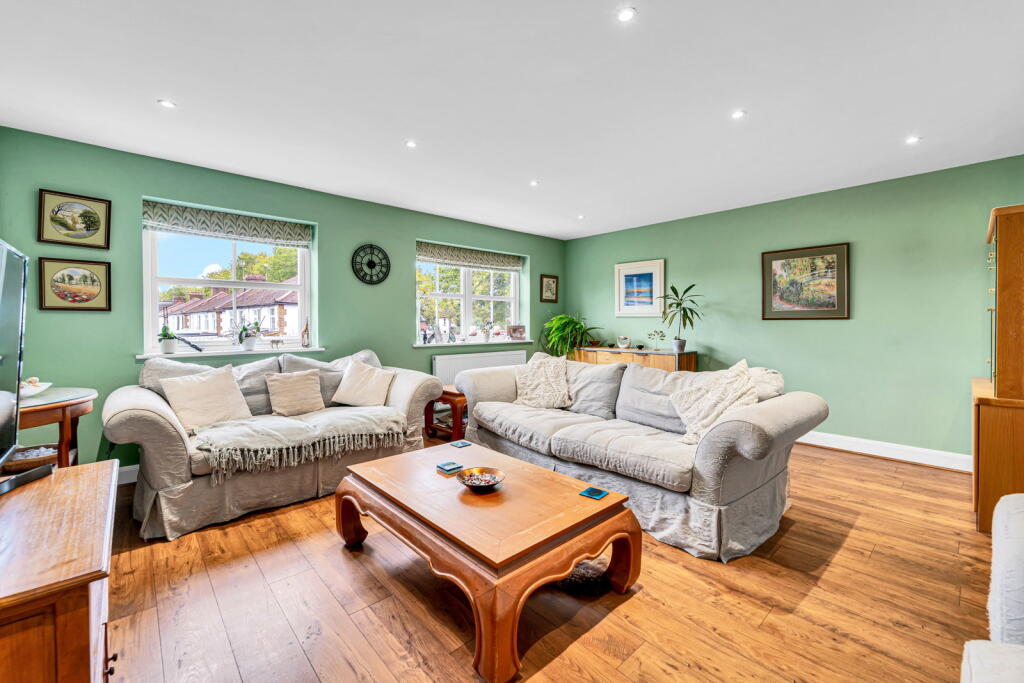 Grange Road, New Haw, KT15 photo 2