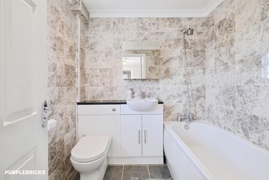 House in Winchester, Harestock, Weeke - View 3