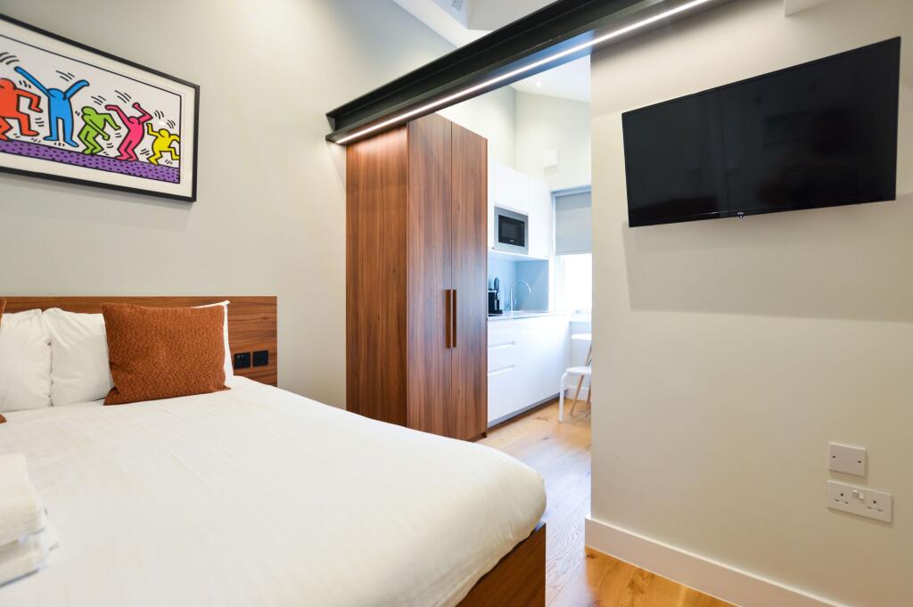 Main image of property: Flat 15 26 Leinster, Bayswater