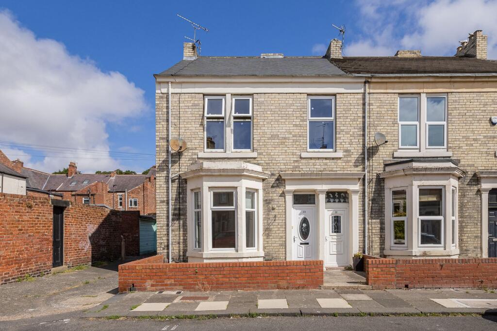 Apartment in North Tyneside, North East - View 5