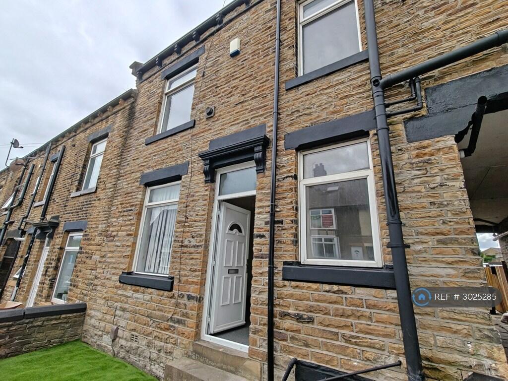 House in Bradford - View 2