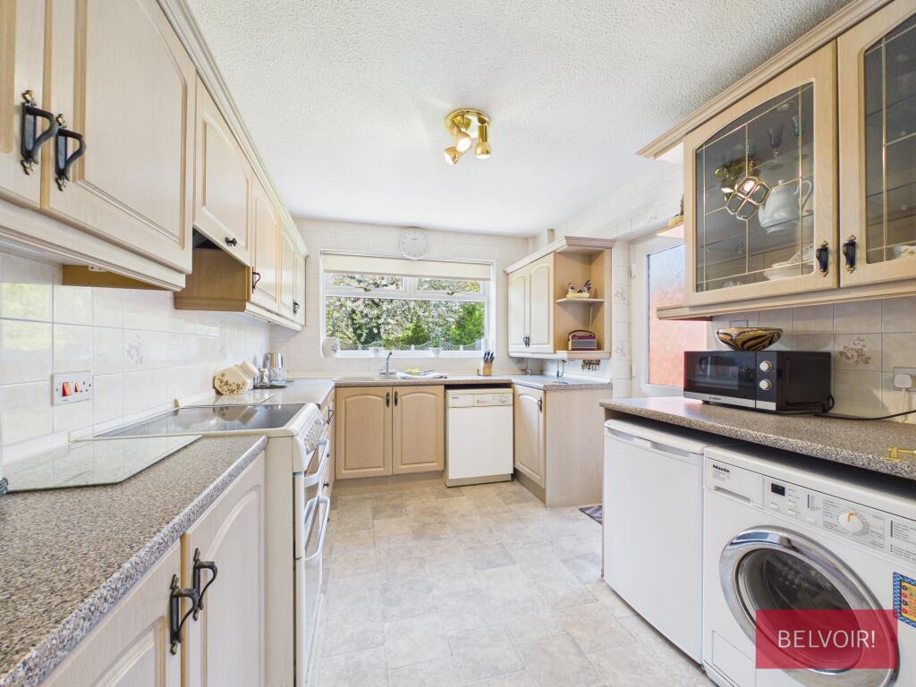 House in Bangor-on-Dee, Wrexham - View 4