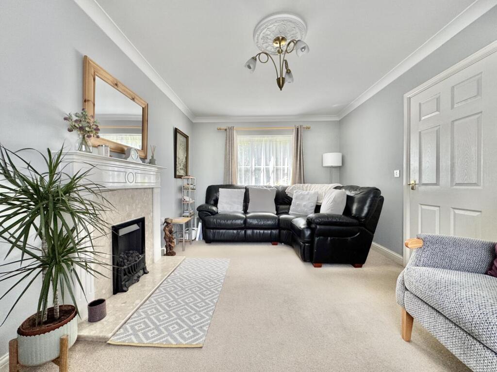 Chyvelah Vale, Gloweth, Truro photo 4