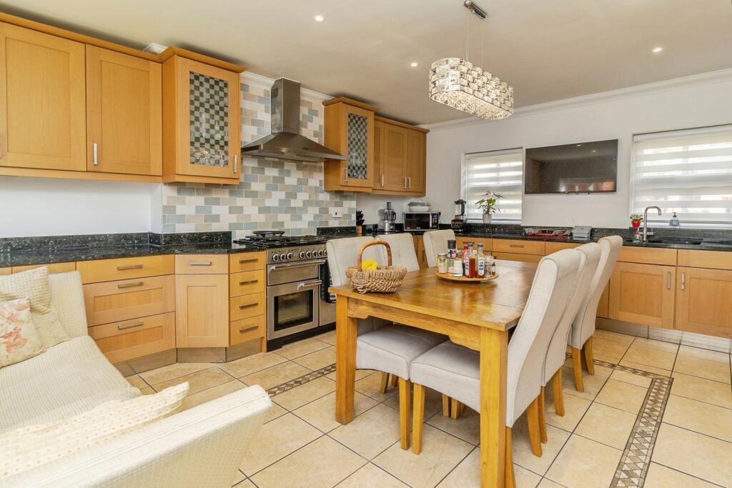 House in Milton Keynes - View 4