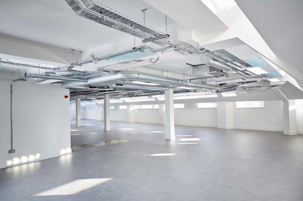 7 8589 Colmore Row Birmingham Office6.jpg