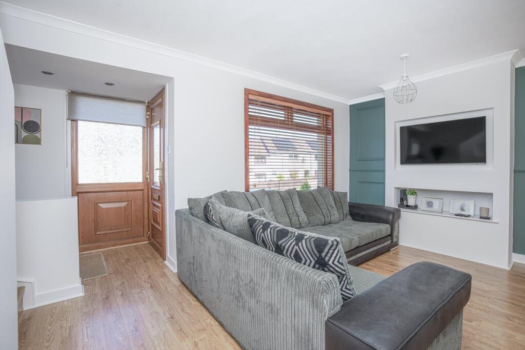 28, Sycamore Crescent, Lumphinnans, Cowdenbeath, KY4 photo 5