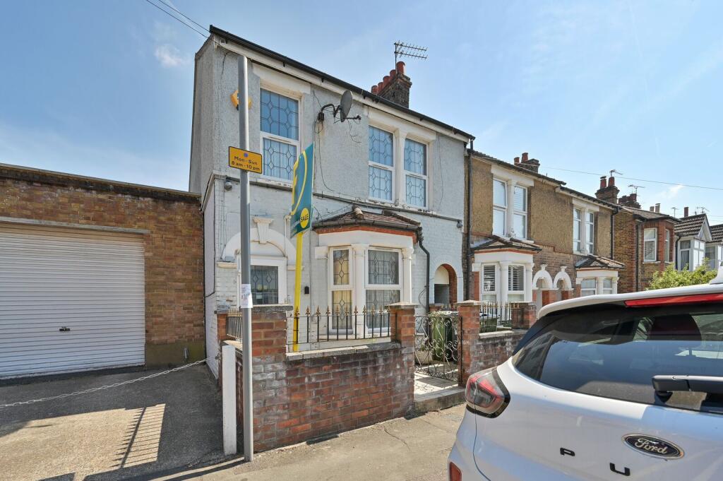 3-bed terraced on St James Road, Watford, WD18, £475,000