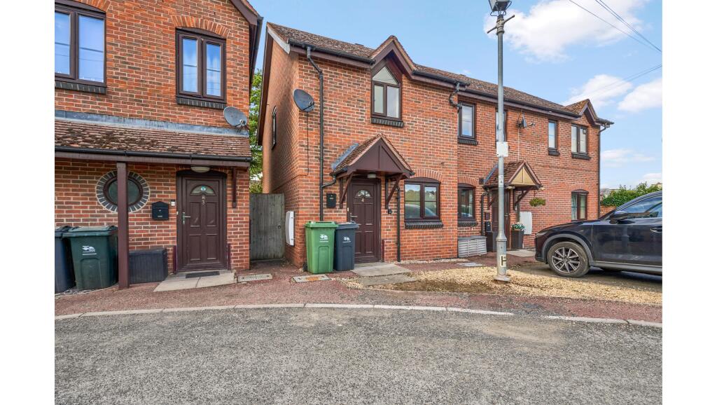 Main image of property: 4 Malt House Mews, Tenbury Wells, Worcestershire, WR15