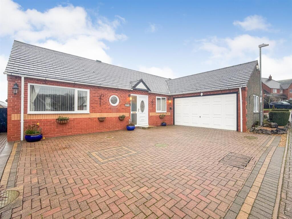 Main image of property: Parc Caradog, Trewern