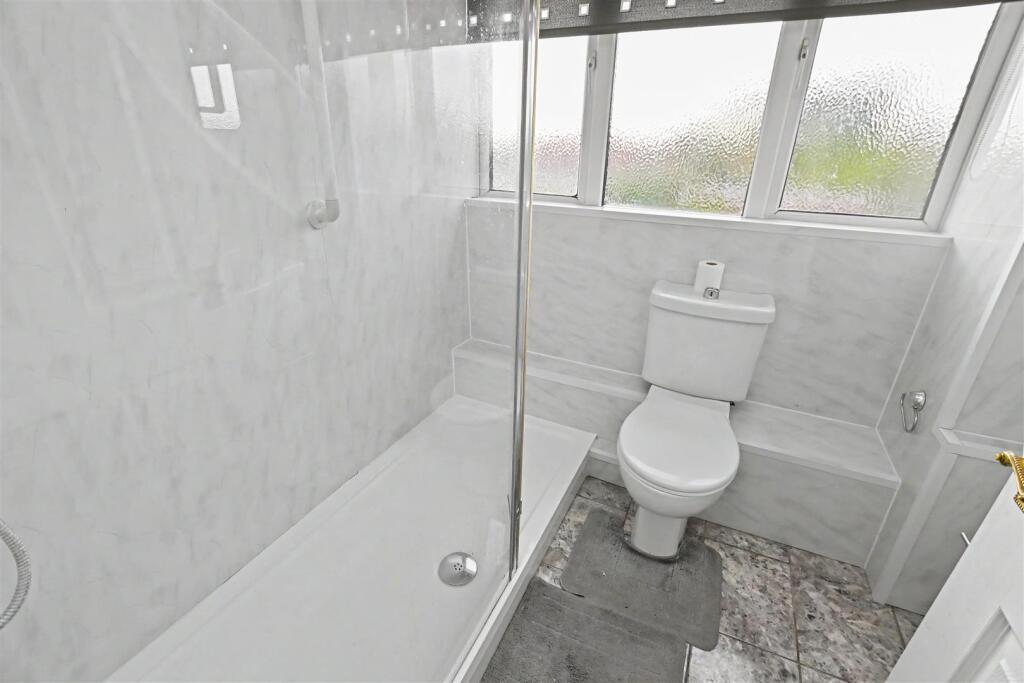 Foster Road, Canvey Island photo 4