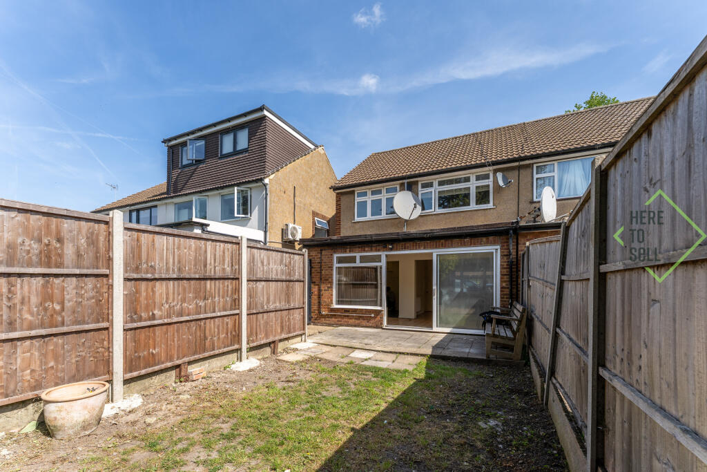 Main image of property: Firs Park Gardens, Winchmore Hill, N21