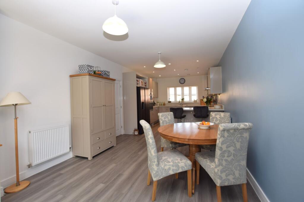 Howitt Close, Brampton, PE28 photo 4