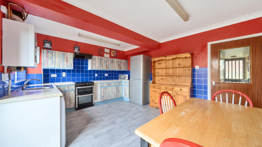 House in Twickenham - View 5