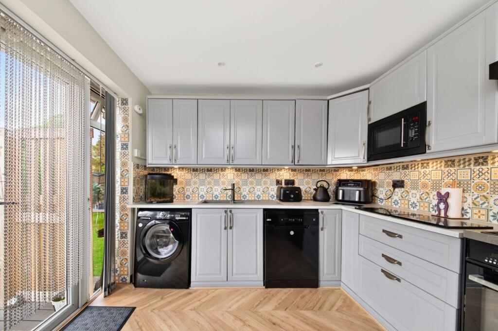 House in Barnsley, South Yorkshire - More