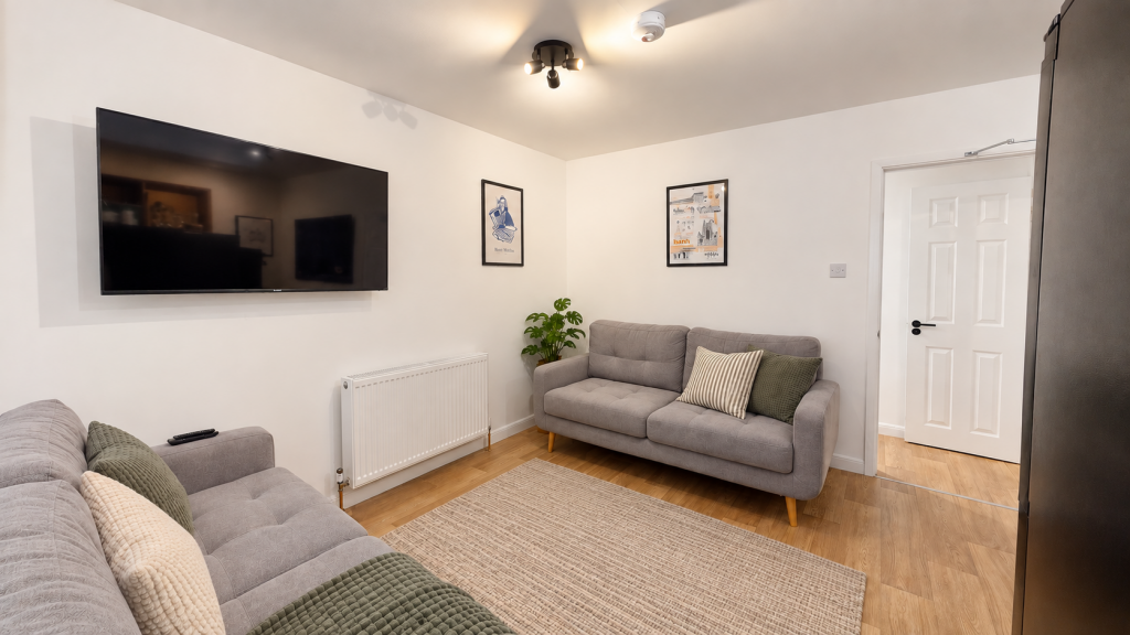 Main image of property: Ringswell Gardens, Bath