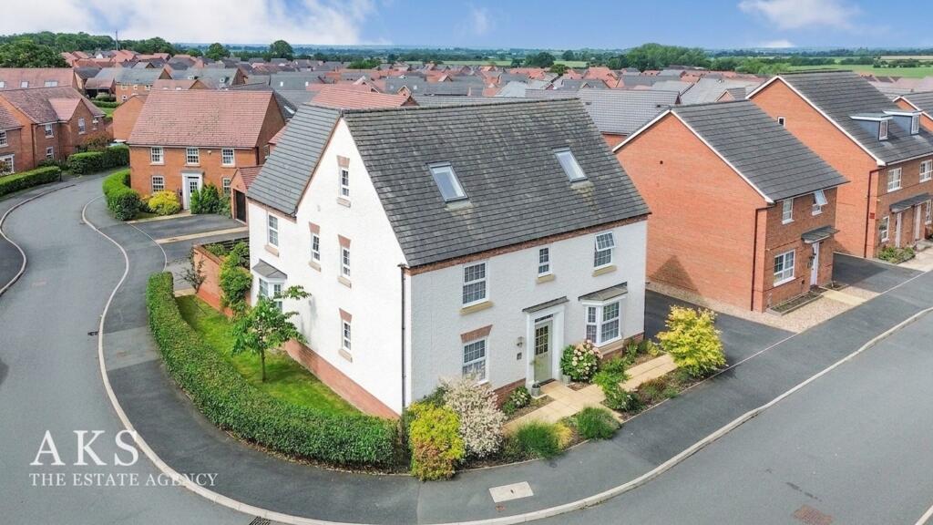 Main image of property: Trent Way, Mickleover, DE3