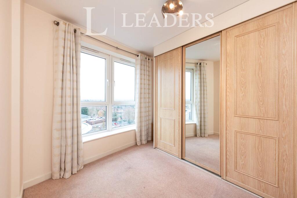 Apartment in Guildford - View 5