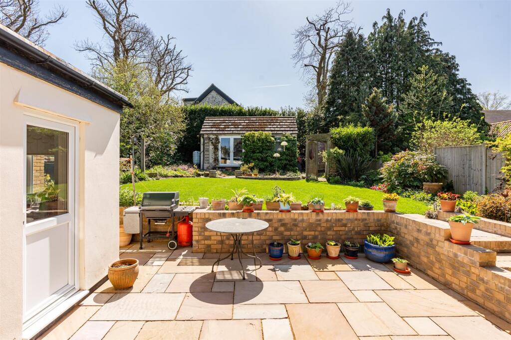 Additional image 25 of Chestnut Walk, Welwyn