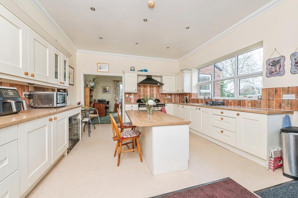 Millfield Road, Horbury, Wakefield, West Yorkshire, WF4 photo 3