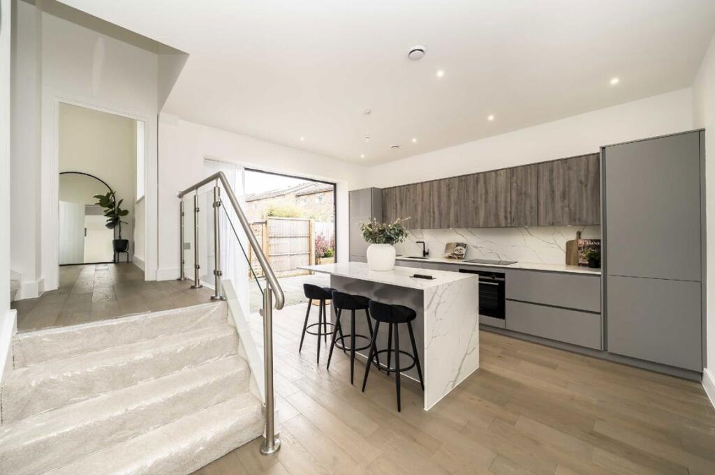 Main image of property: Beulah Hill, Crystal Palace