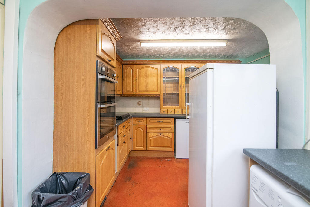 House in Dudley, West Midlands - More