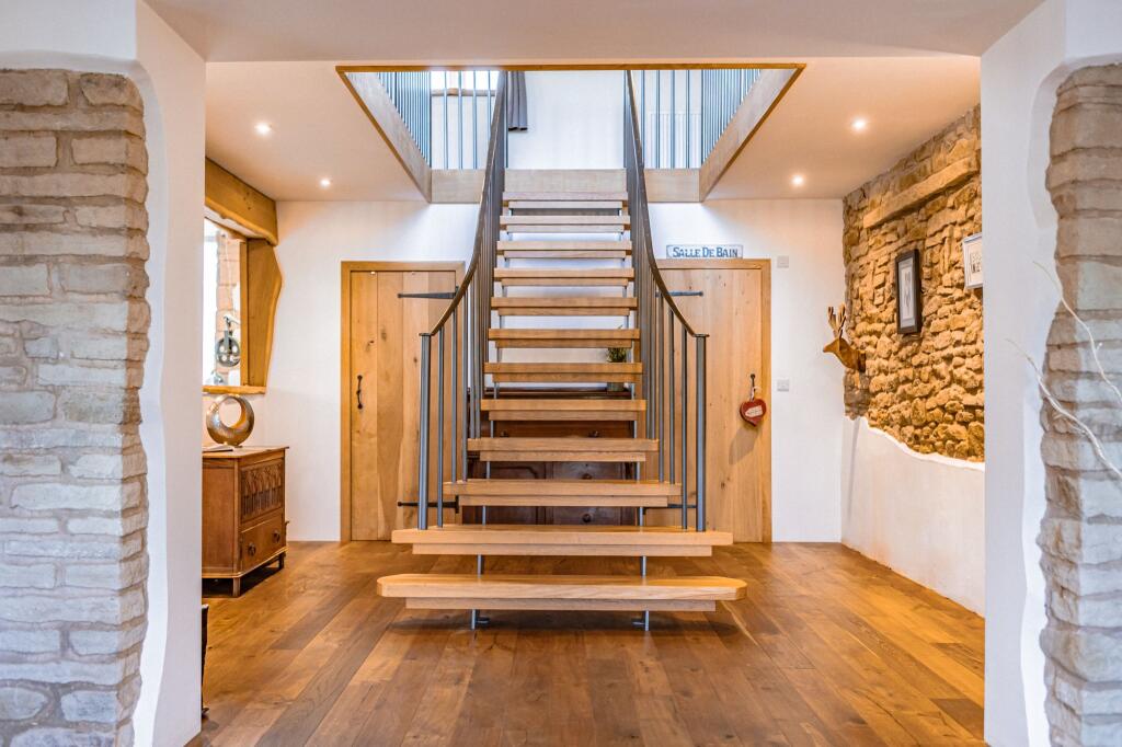 House in Stockport - View 3