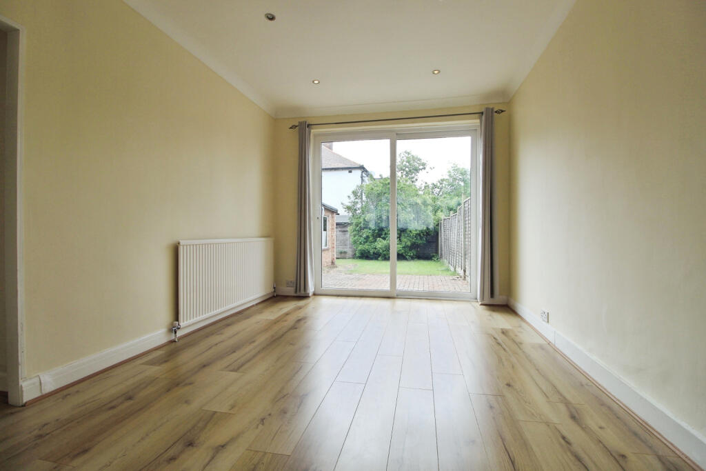 House in Southall - View 5