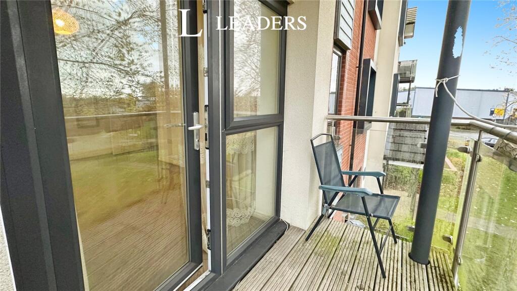 Apartment in Birmingham, Kings Norton - More