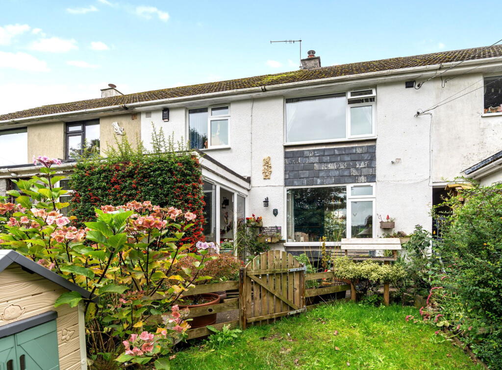 3-bed terraced on Blisland PL30, £350,000
