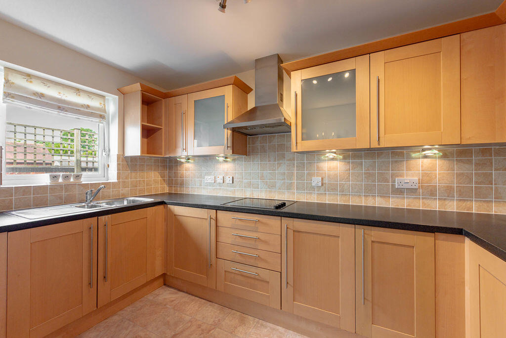 Apartment in Portsmouth - View 4