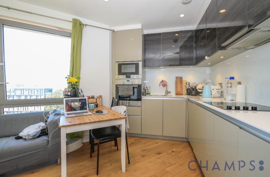 Apartment in London - More
