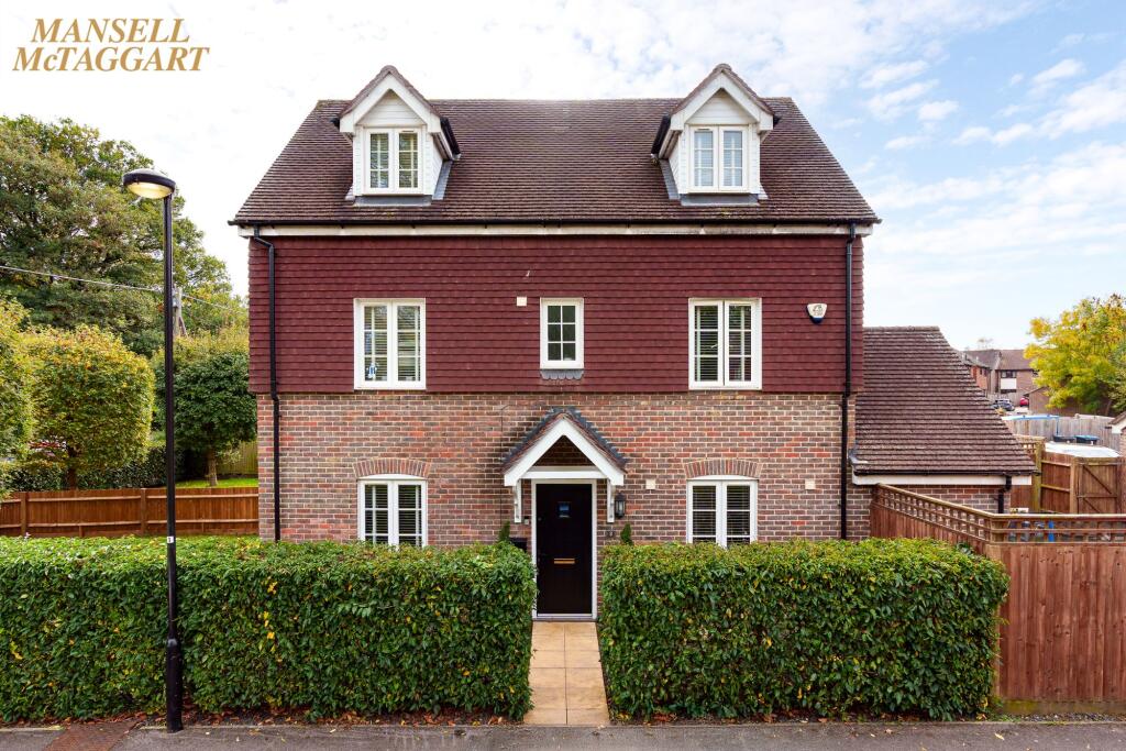 4-bed semi-detached on Reed Close, Hassocks, BN6, £625,000