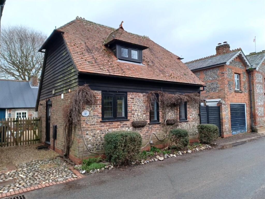 Main image of property: Studio Cottage