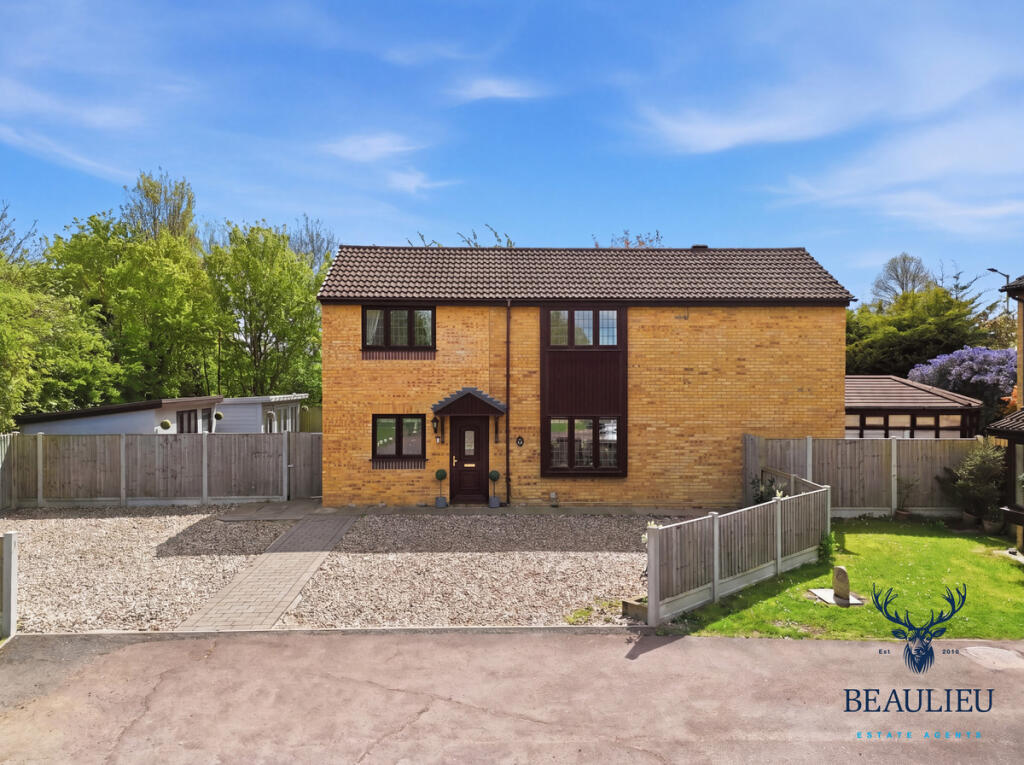 4-bed detached on Bonington Chase, Chelmsford, CM1 6, £650,000