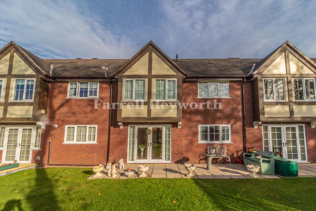2-bed flat on Hollybank Boys Lane, Fulwood, Preston, £130,000