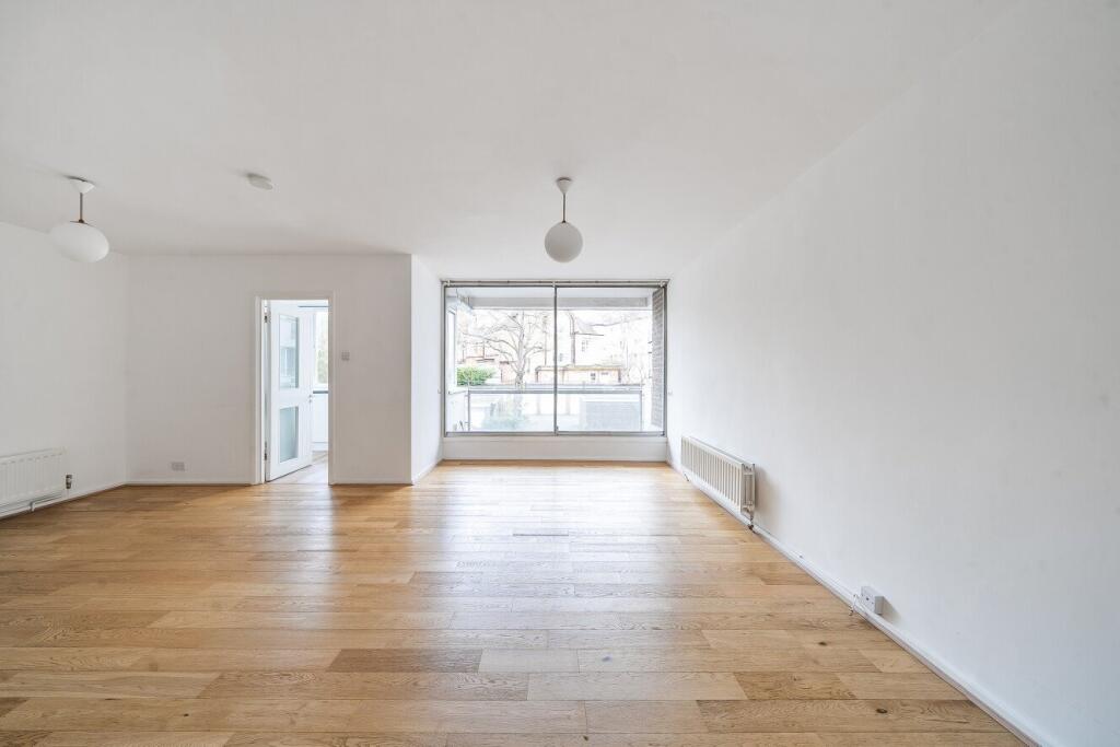Apartment in London - View 5