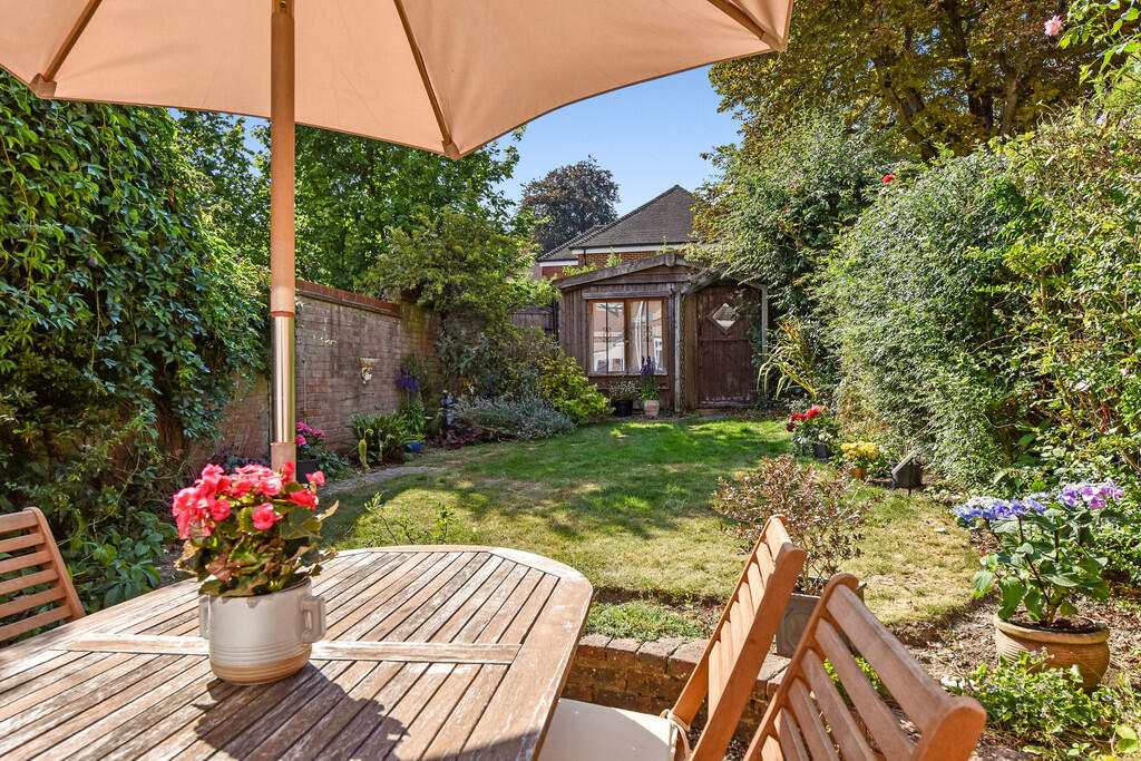 Wentworth Grange, St Cross photo 4