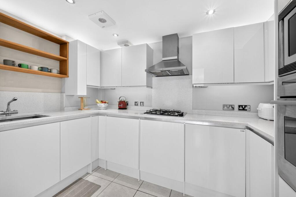 Apartment in London - View 3