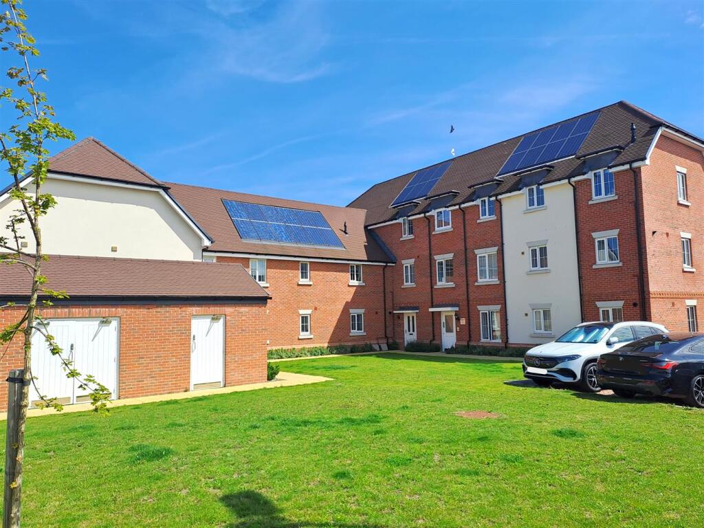 Main image of property: 1 Petunia Grove, Wick, Littlehampton