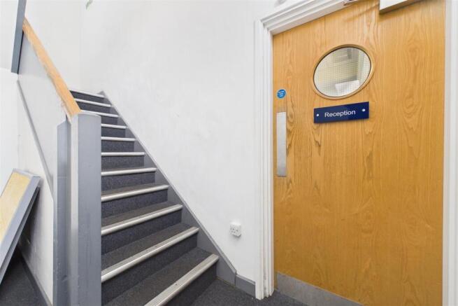 25 King Square, Stokes Croft, Bristol BS2 8JN | Fr