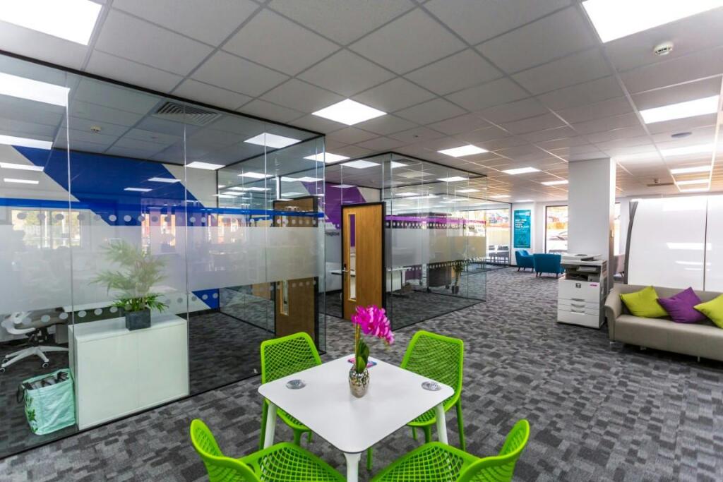vantage point office 2.jpg