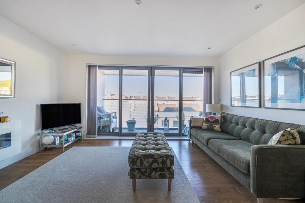 Discovery Road, Plymouth, PL1 photo 3