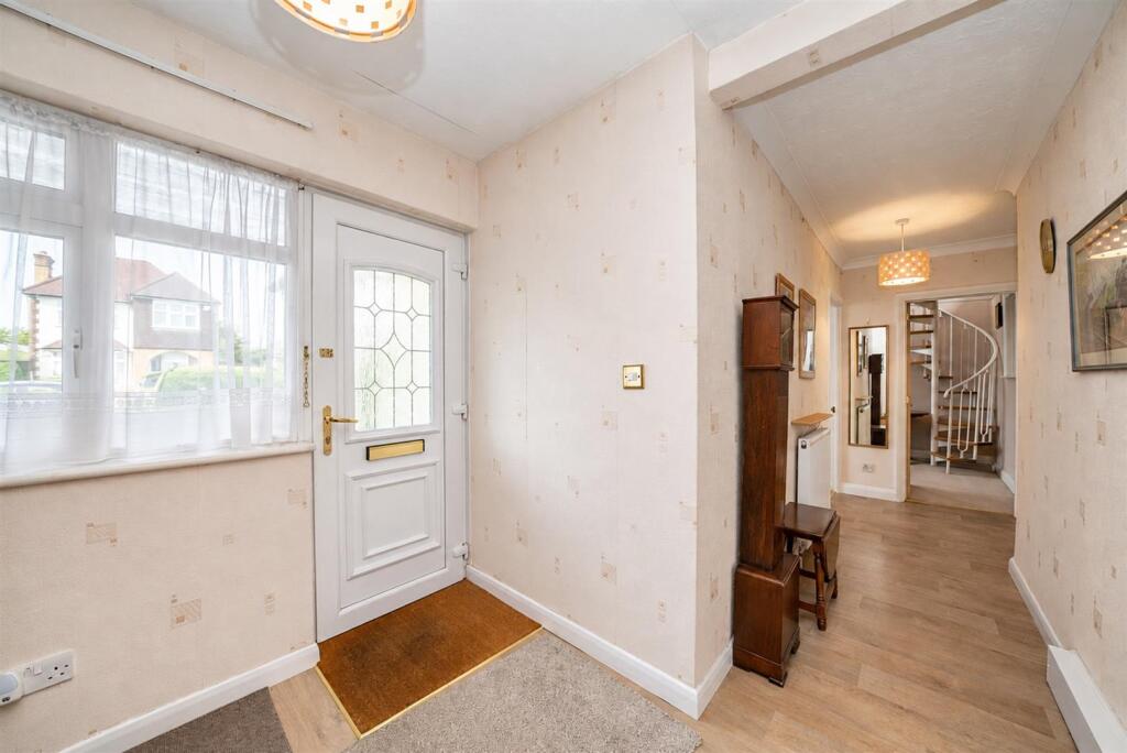 House in Watford - View 5